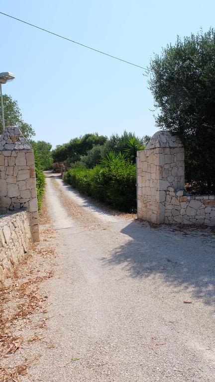 Oasi San Pio Apartment Porto Cesareo Exterior photo